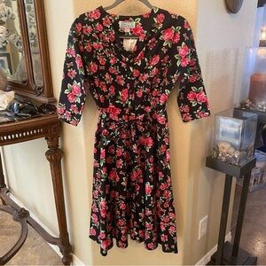 NWT~WHISPERING IVY Women Retro Floral Button Front Tie Waist Midi Dress Size 4